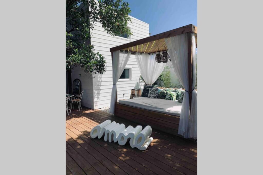 La Caze Amoremieve Pour Un Sejour Cozy A St Pierre Saint Pierre Ngoại thất bức ảnh